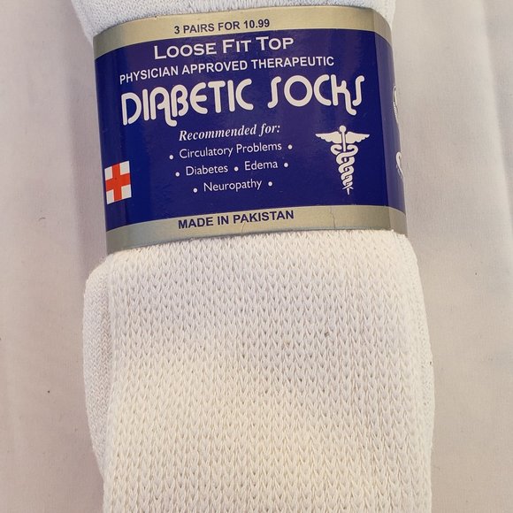 12 Pair Diabetic Socks - Picture 2 of 2